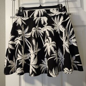 Sweet Claire Black and White Palm Skater Mini Skirt M.